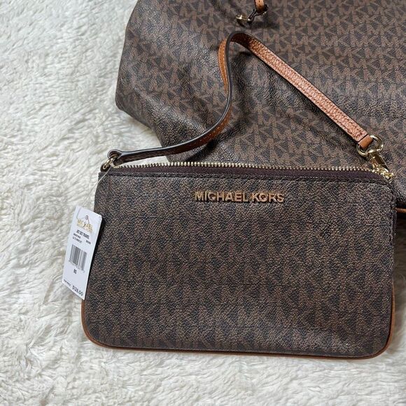 Michael Kors Monogram 3 Piece Jet Set Brown Tote Wristlet Reversible Shoulder Ba - Picture 4 of 16